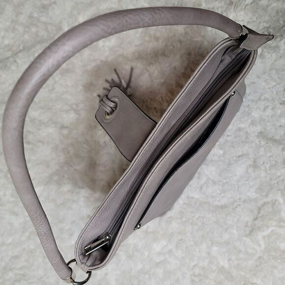 Grey Square Tassle Flap Closure Shoulder Bag - Picture 5 of 9